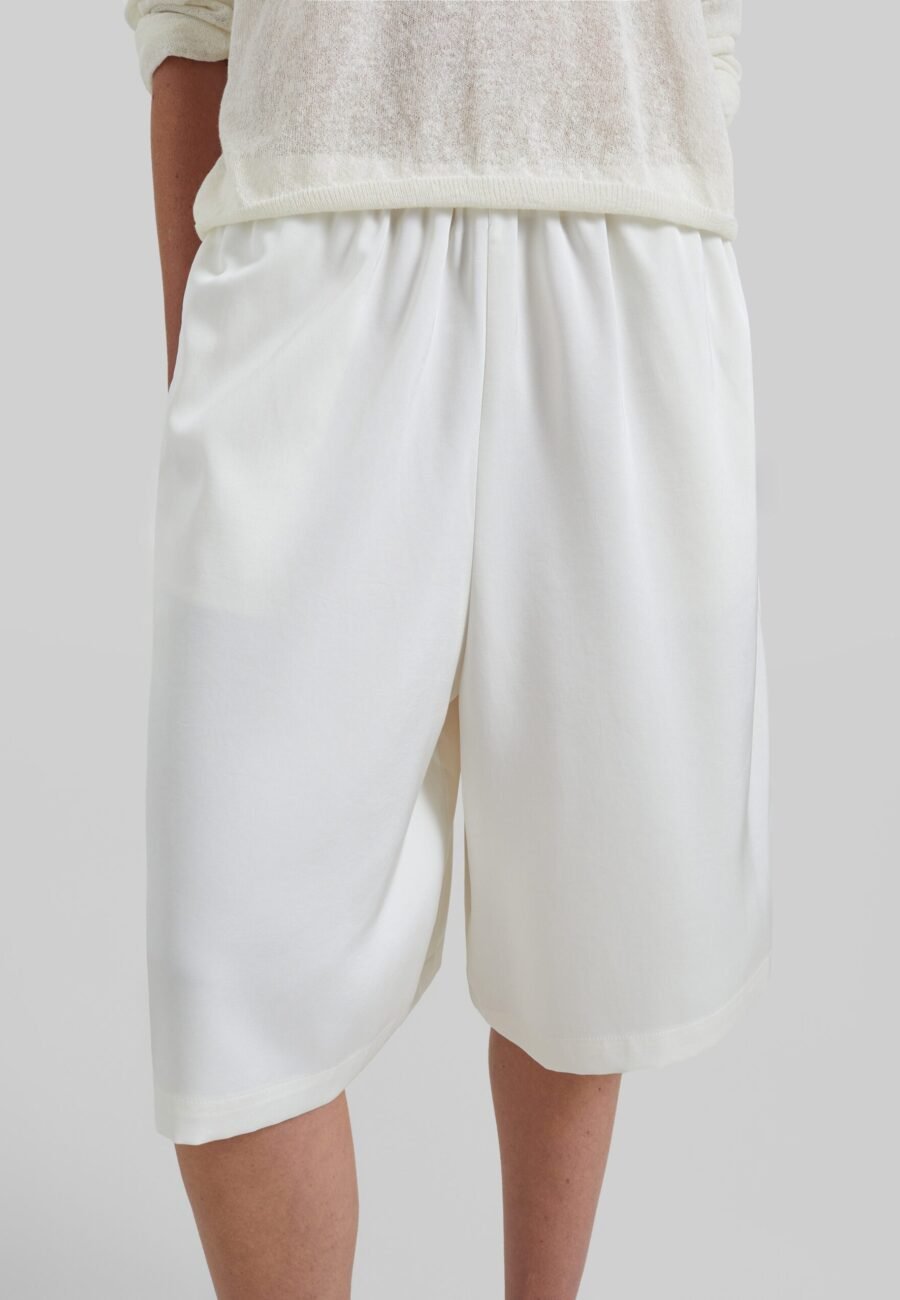 Olyne Satin Wide Bermuda Shorts - Ivory